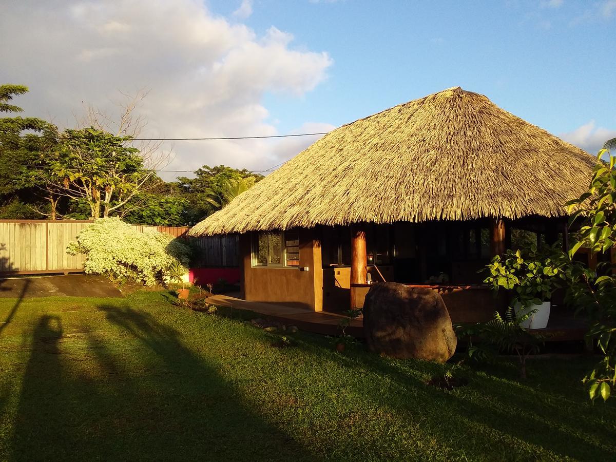 Omati Lodge Taravao Dış mekan fotoğraf
