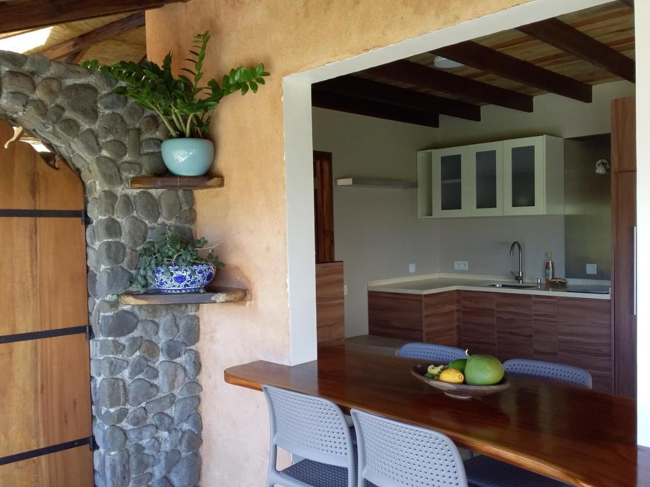 Omati Lodge Taravao Dış mekan fotoğraf