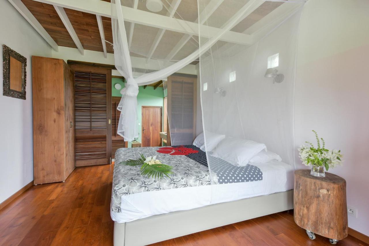 Omati Lodge Taravao Dış mekan fotoğraf